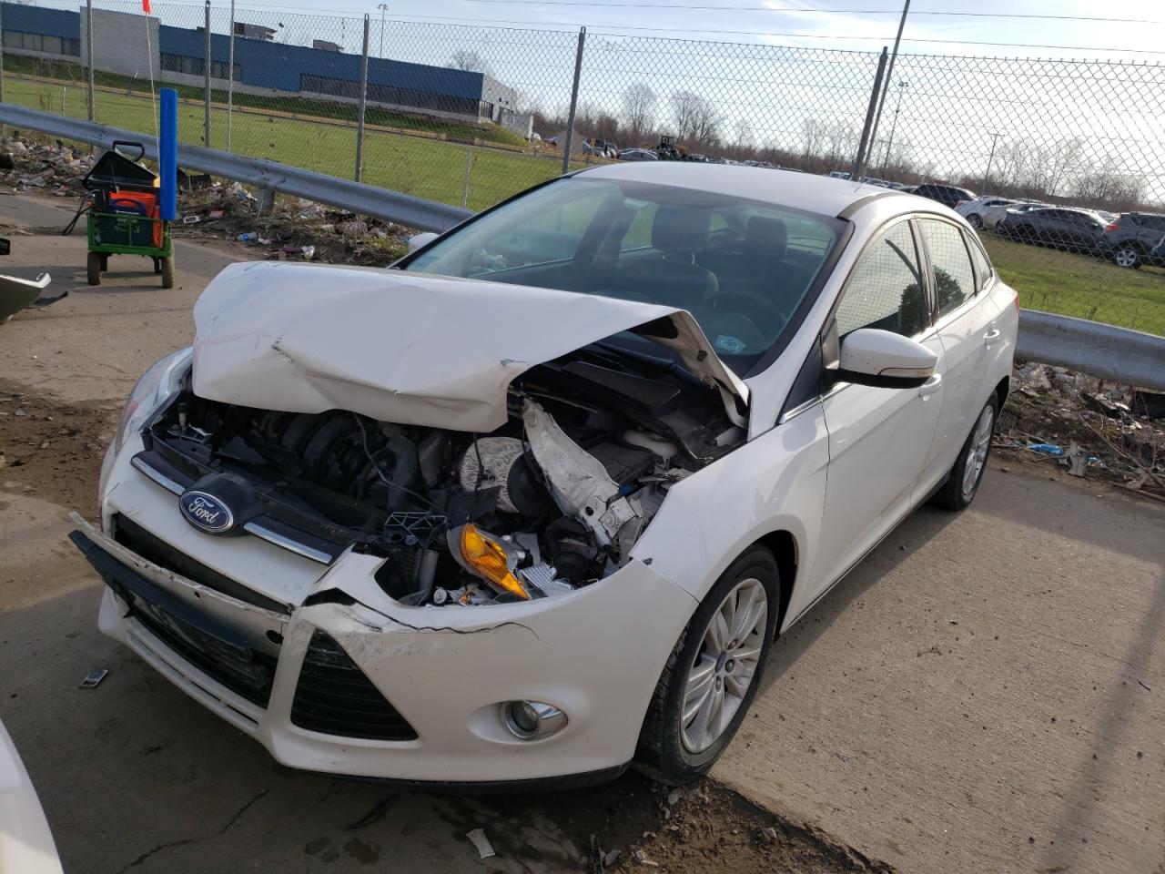 Photo 2 from auction – 2012 FORD FOCUS SEL with VIN 1FAHP3H28CL215110