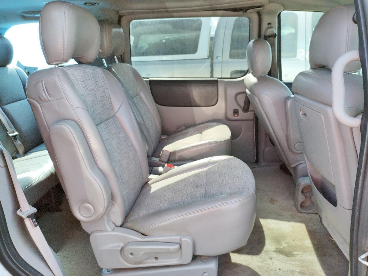 Photo 6 from auction – 2005 SATURN RELAY 3 with VIN 5GZDX23L75D250221