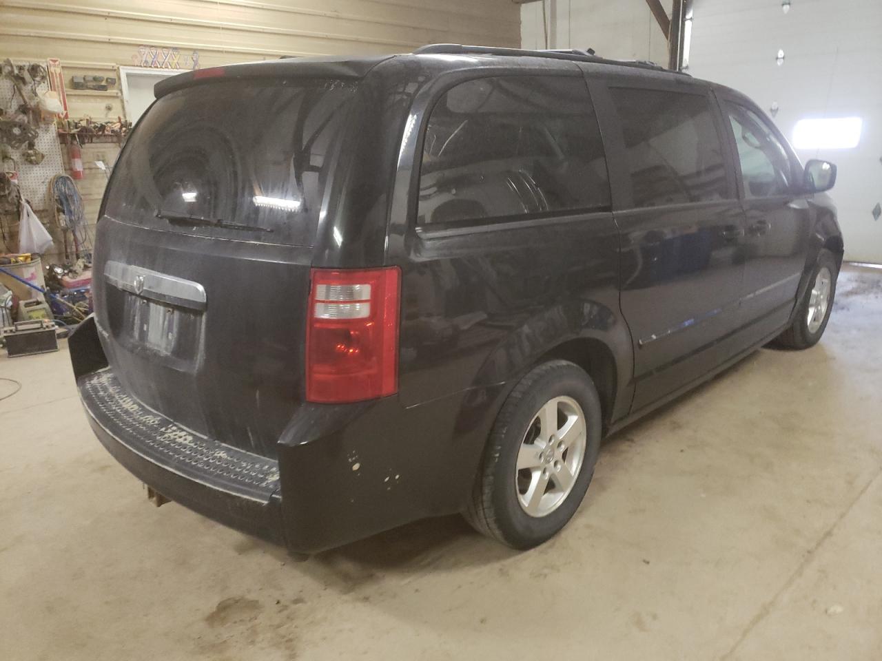Photo 4 from auction – 2008 DODGE GRAND CARA with VIN 2D8HN54P08R105259