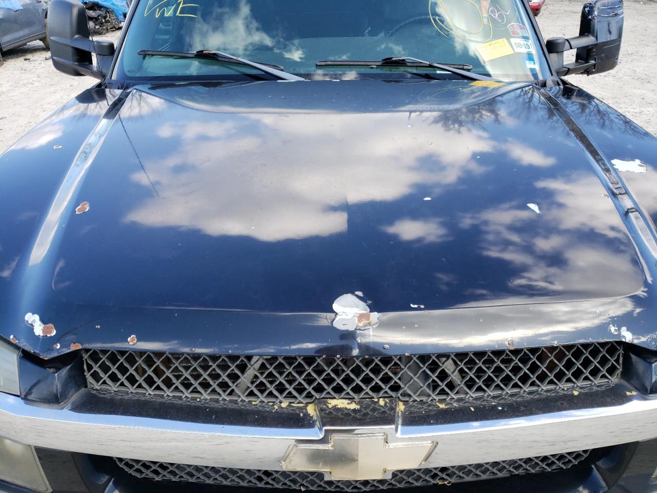 Photo 7 from auction – 2002 CHEVROLET AVALANCHE with VIN 3GNEK13T82G333192