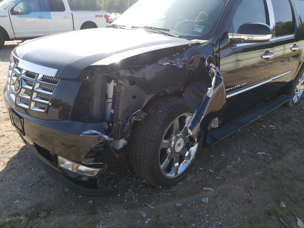 Photo 9 from auction – 2011 CADILLAC ESCALADE E with VIN 1GYS4JEF2BR233189