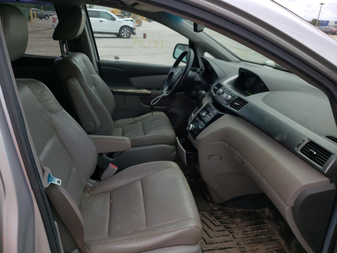 Photo 5 from auction – 2011 HONDA ODYSSEY EX with VIN 5FNRL5H68BB088482