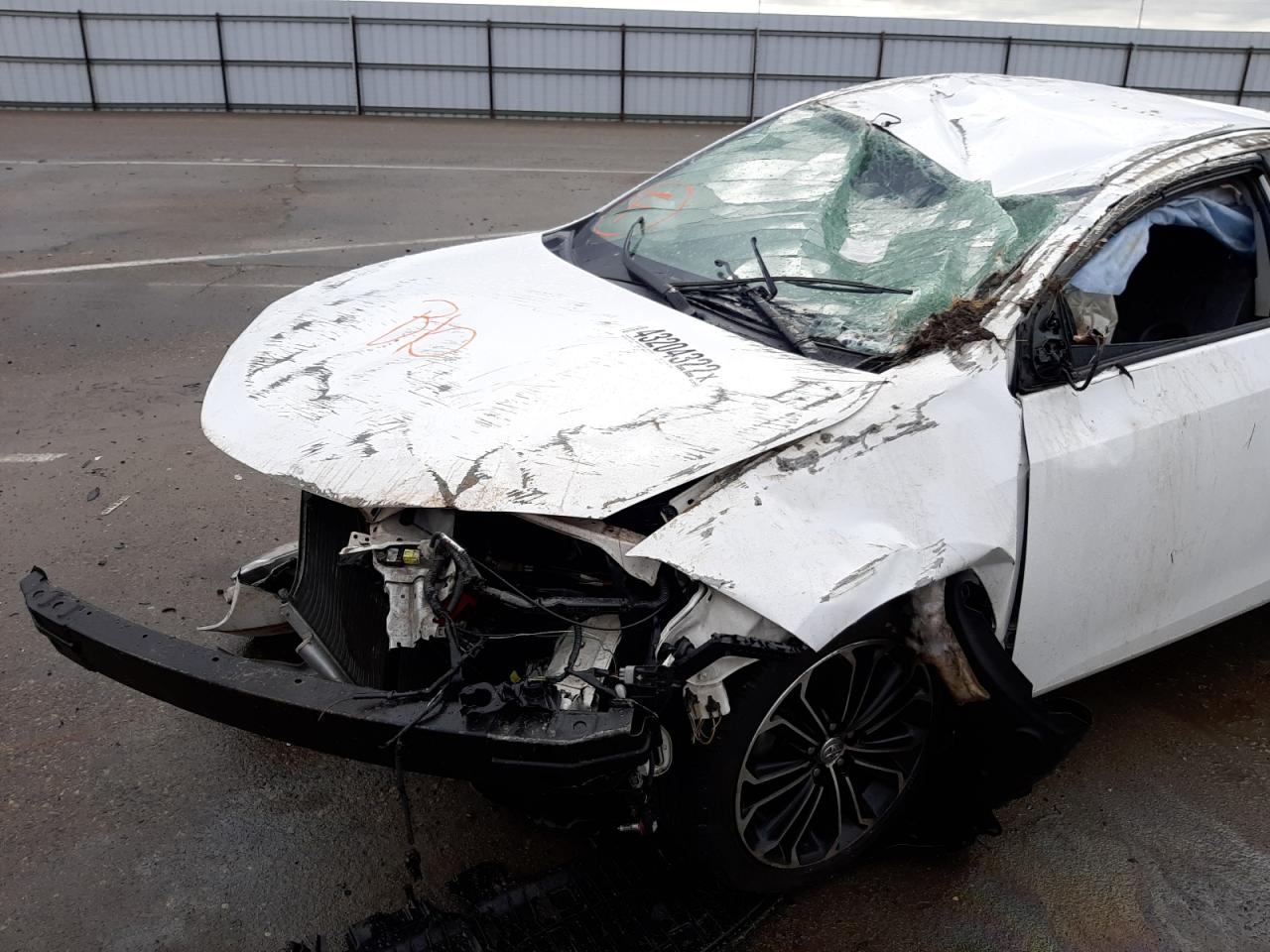 Photo 9 from auction – 2014 TOYOTA COROLLA L with VIN 2T1BURHE1EC046676