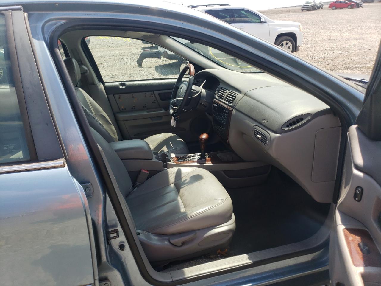 Photo 5 from auction – 2005 MERCURY SABLE LS P with VIN 1MEFM55S95A634266