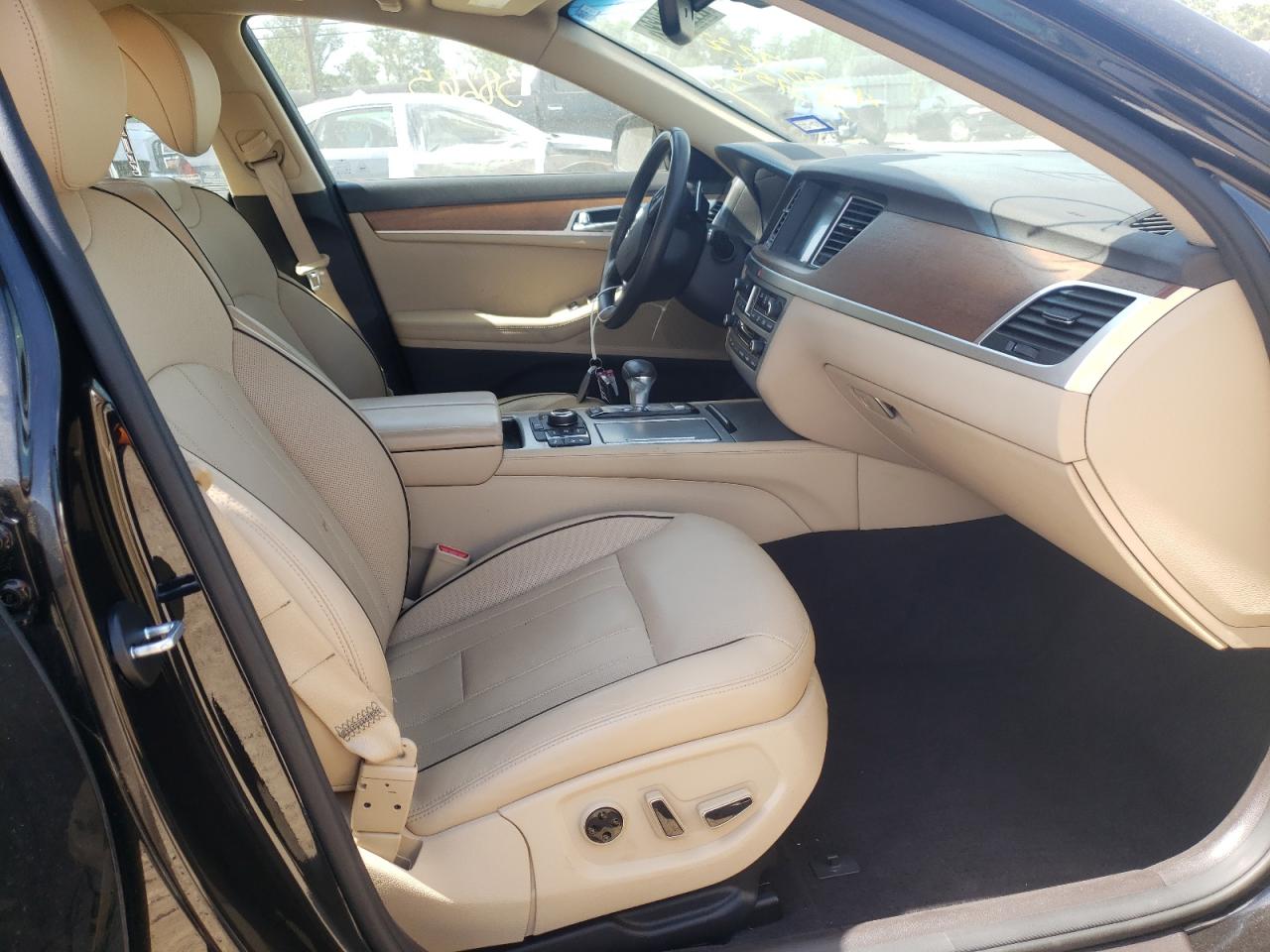 Photo 5 from auction – 2018 GENESIS G80 BASE with VIN KMHGN4JE4JU243754