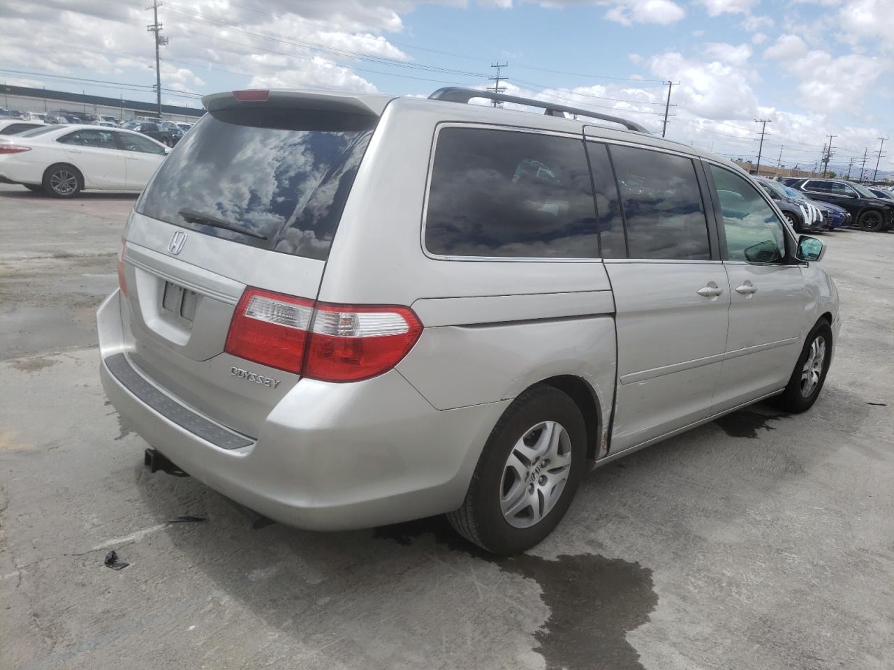 Photo 4 from auction – 2005 HONDA ODYSSEY EX with VIN 5FNRL38655B071003
