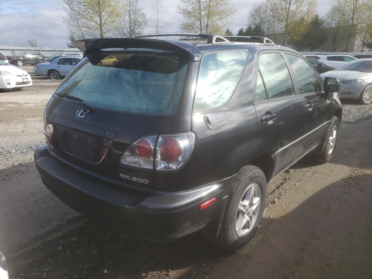 Photo 4 from auction – 2001 LEXUS RX 300 with VIN JTJHF10U010194862
