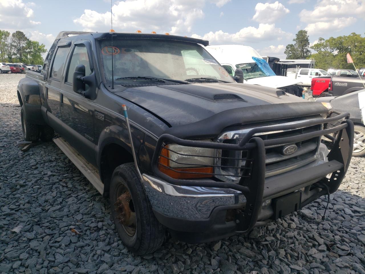 FORD F350 SUPER 2001 with VIN 1FTWW33F51ED85229 - Photo from auction