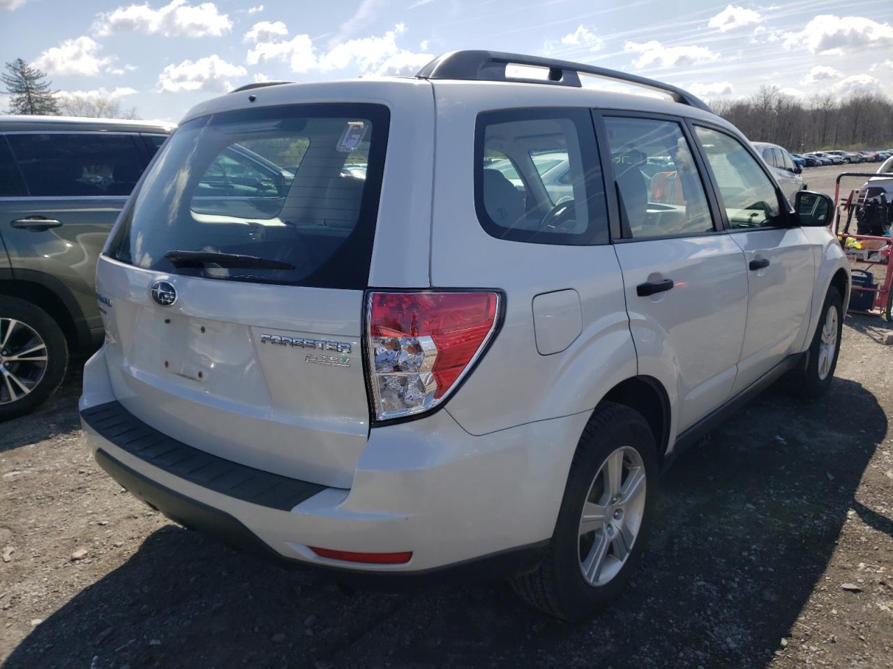 Photo 4 from auction – 2013 SUBARU FORESTER 2 with VIN JF2SHABC9DH430326