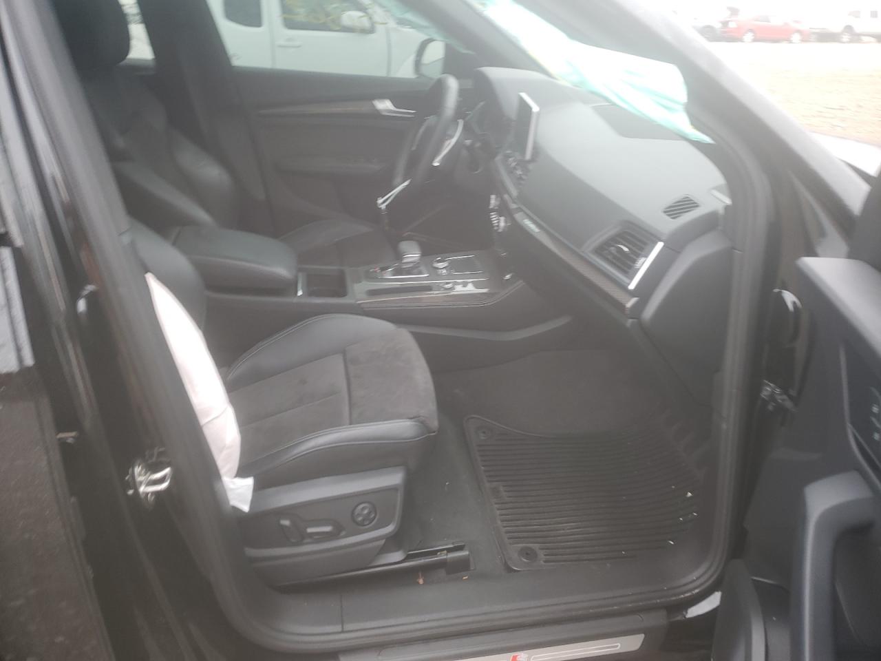 Photo 5 from auction – 2020 AUDI SQ5 PREMIU with VIN WA1B4AFY9L2012831