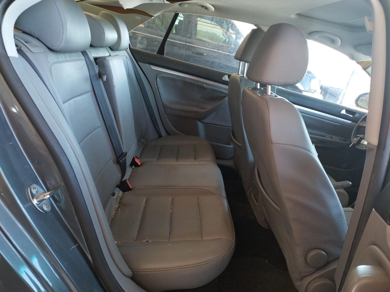 Photo 6 from auction – 2008 VOLKSWAGEN JETTA SE with VIN 3VWRM71K78M195833