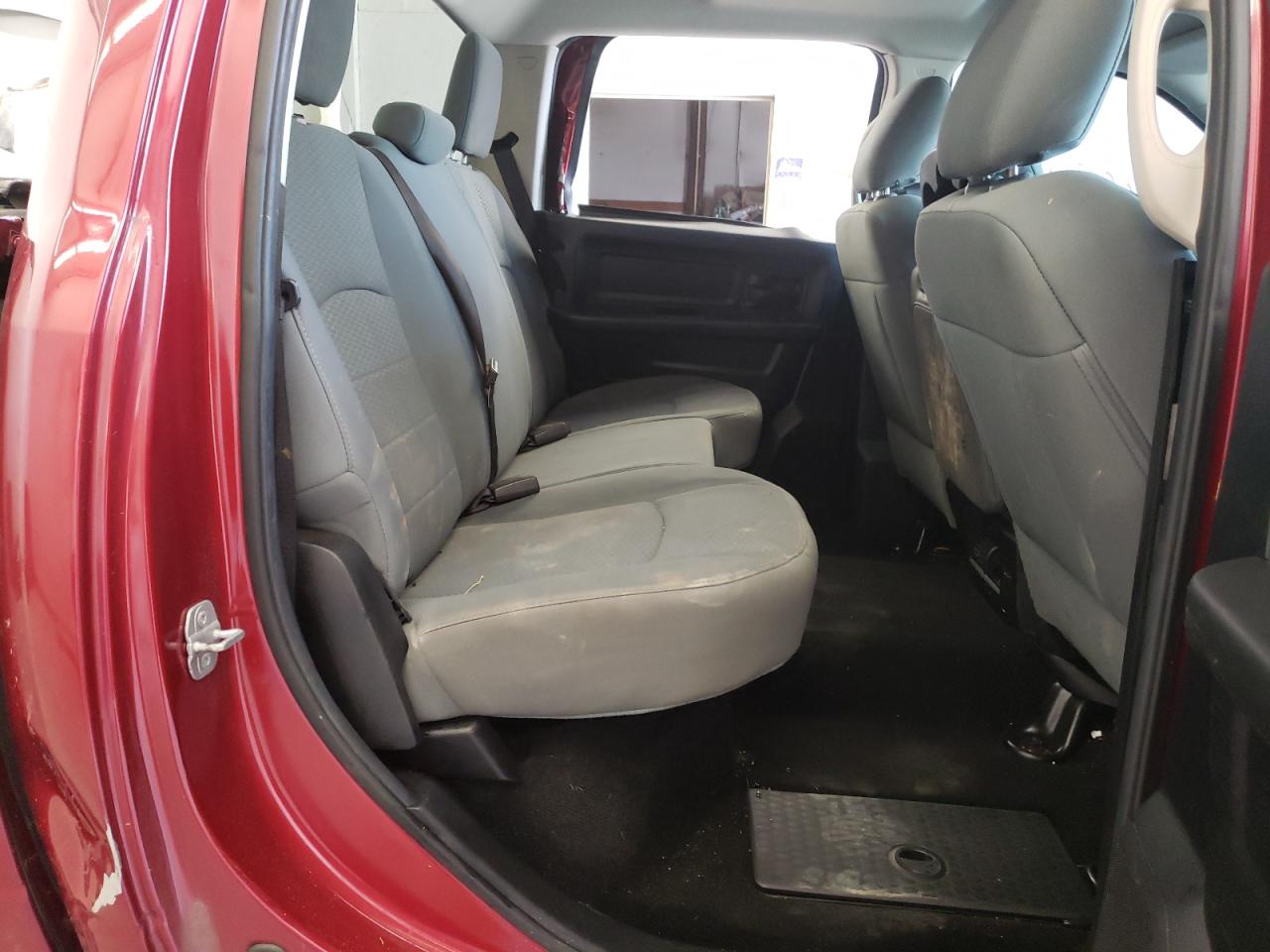 Photo 6 from auction – 2014 RAM 1500 ST with VIN 1C6RR7KTXES300550