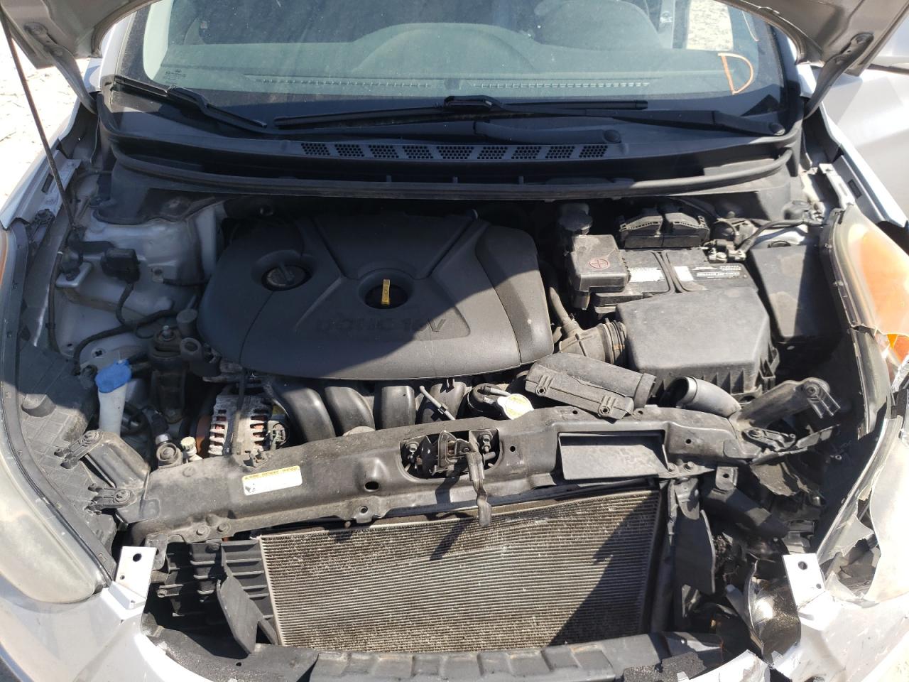 Photo 7 from auction – 2012 HYUNDAI ELANTRA with VIN 5NPDH4AE5CH113705