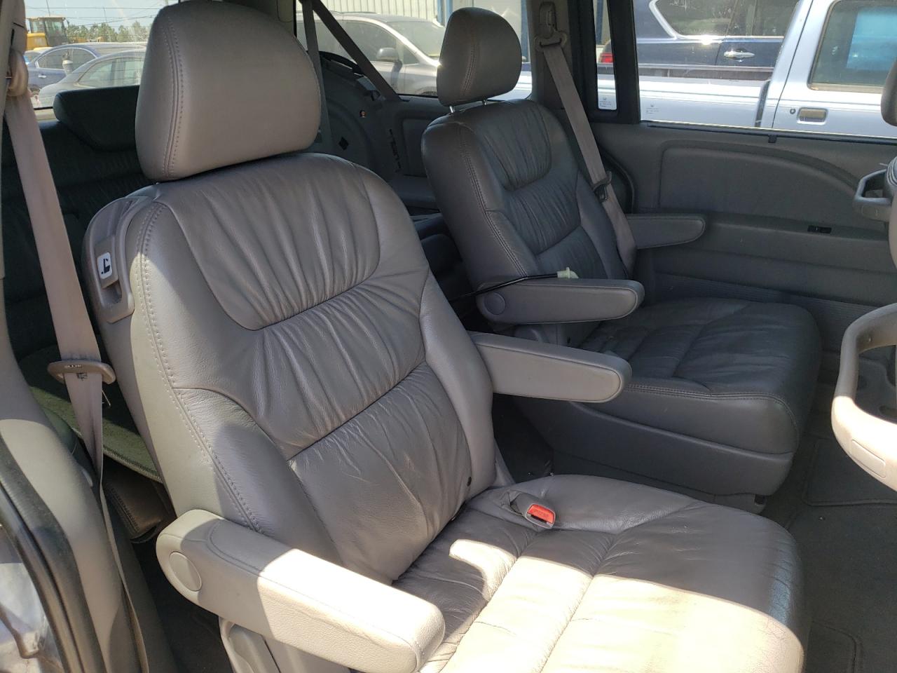 Photo 6 from auction – 2010 HONDA ODYSSEY EX with VIN 5FNRL3H78AB077171