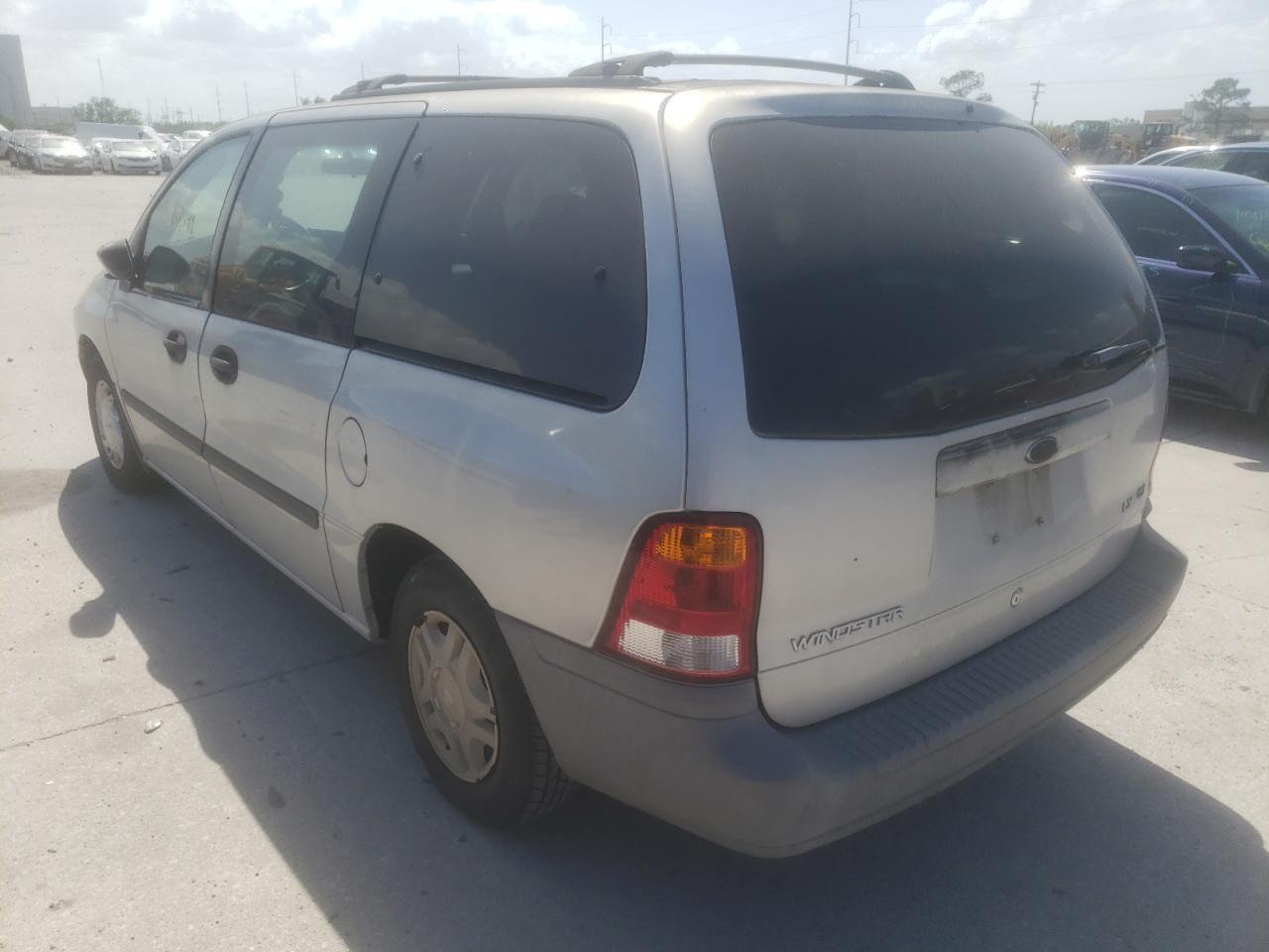 Photo 3 from auction – 2000 FORD WINDSTAR L with VIN 2FMZA5149YBA73070