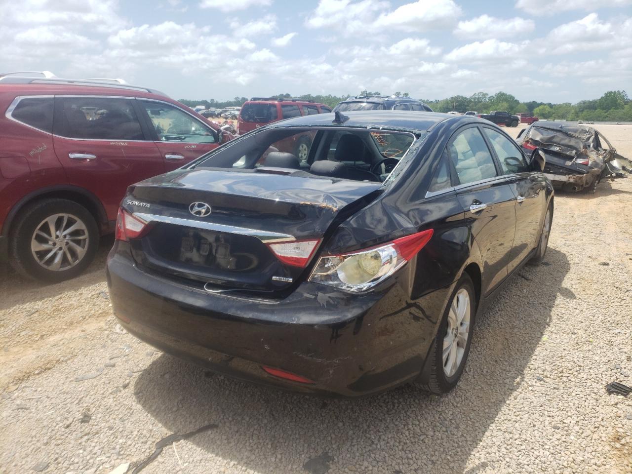 Photo 4 from auction – 2011 HYUNDAI SONATA SE with VIN 5NPEC4AC6BH129850