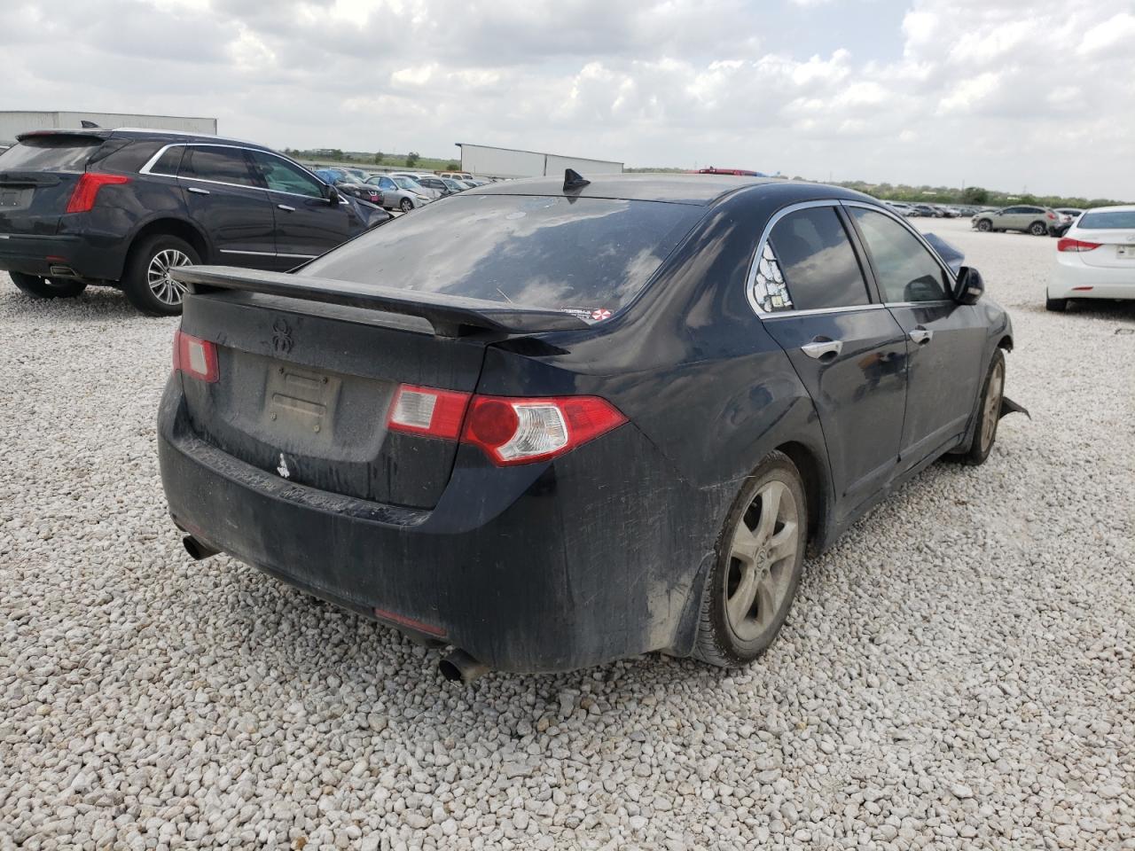 Photo 4 from auction – 2010 ACURA TSX with VIN JH4CU2F63AC039382