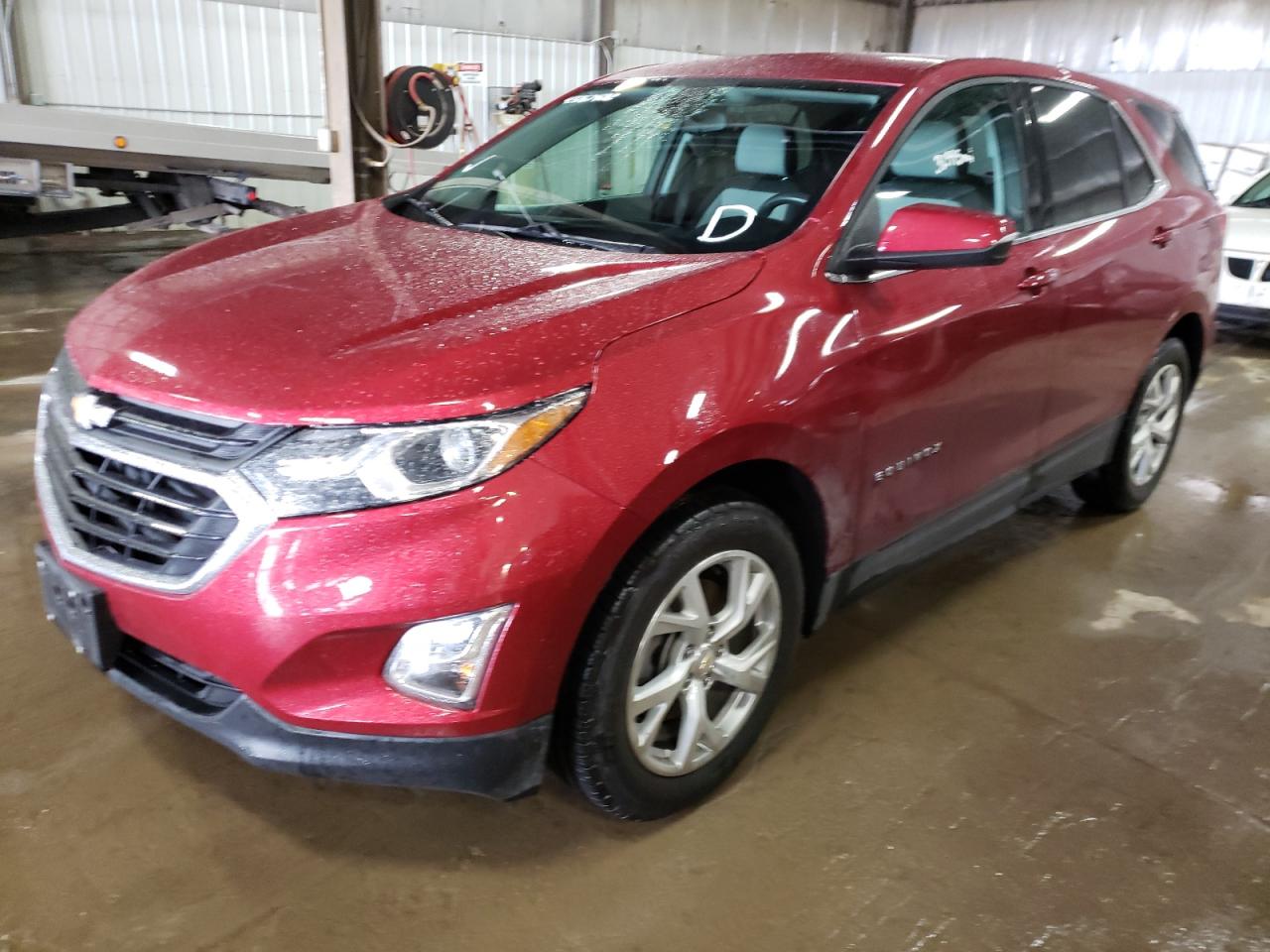 Photo 2 from auction – 2018 CHEVROLET EQUINOX LT with VIN 2GNAXTEX6J6226213