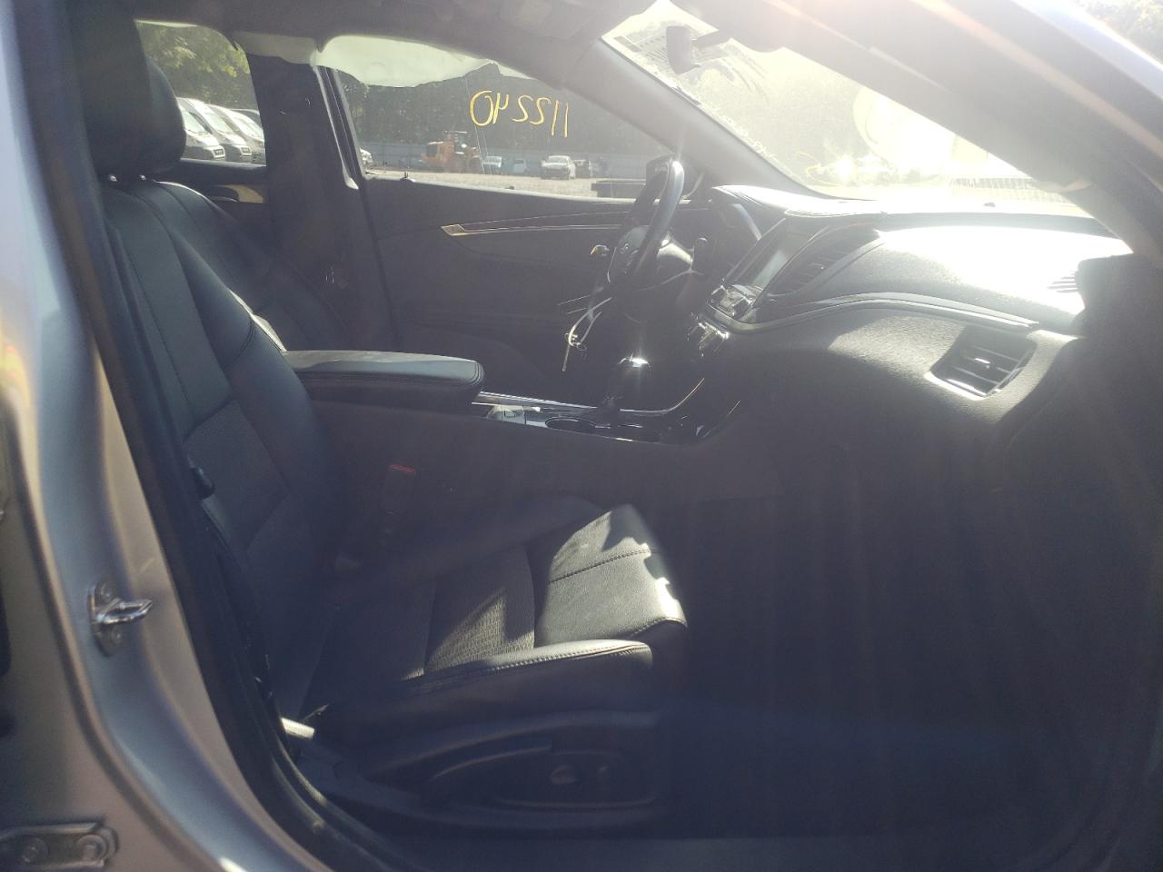 Photo 5 from auction – 2018 CHEVROLET IMPALA LT with VIN 1G1105SA6JU132545