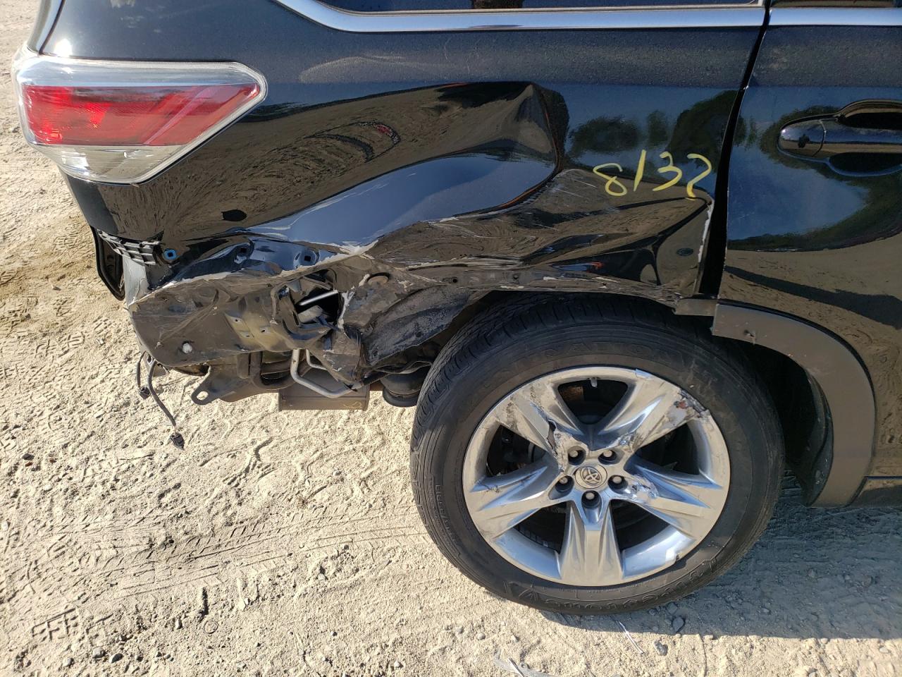 Photo 9 from auction – 2015 TOYOTA HIGHLANDER with VIN 5TDDKRFH1FS145132