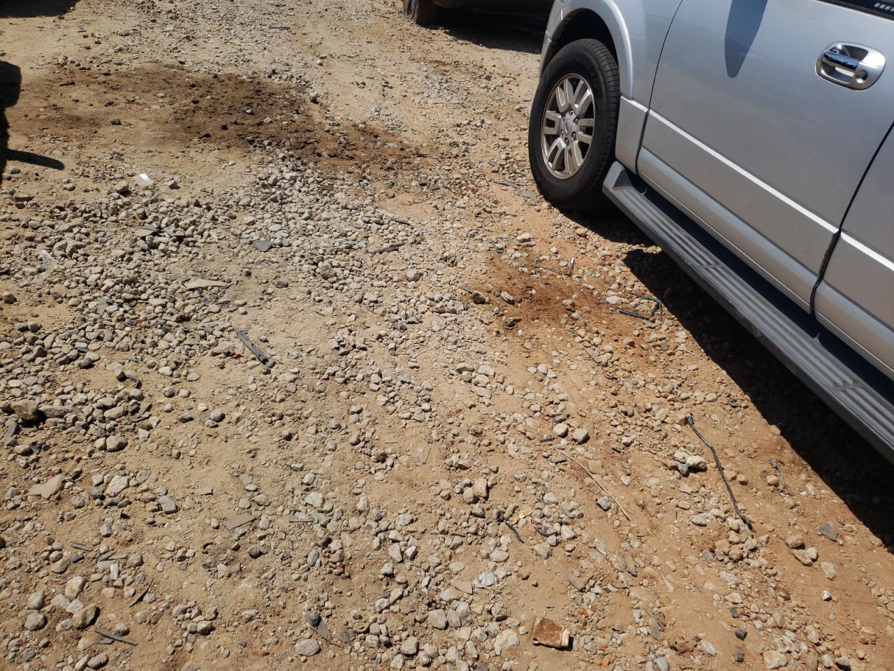 Photo 2 from auction – 2012 FORD EXPEDITION with VIN 1FMJK1H52CEF57029