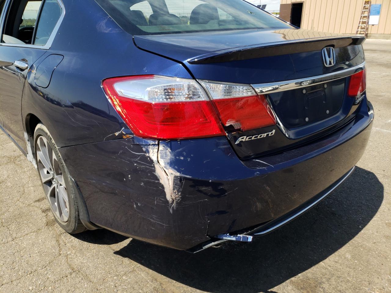 Photo 9 from auction – 2014 HONDA ACCORD SPO with VIN 1HGCR2F53EA052128