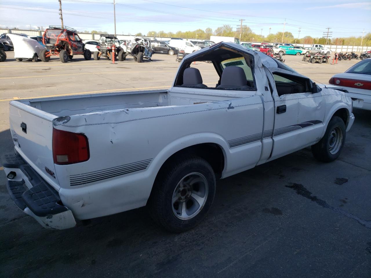 Photo 4 from auction – 2003 GMC SONOMA with VIN 1GTCS14H638132280