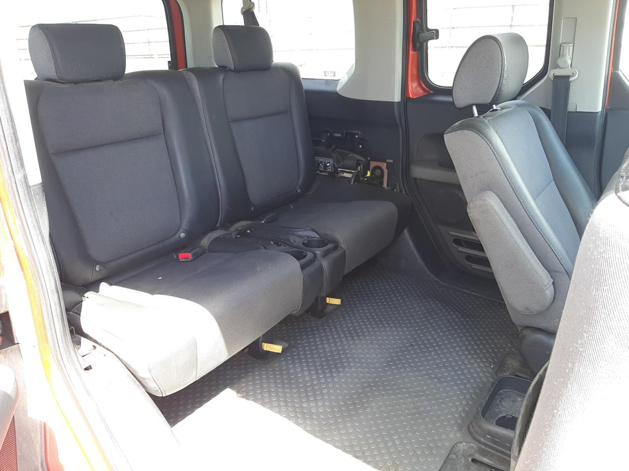 Photo 6 from auction – 2005 HONDA ELEMENT EX with VIN 5J6YH18605L006794