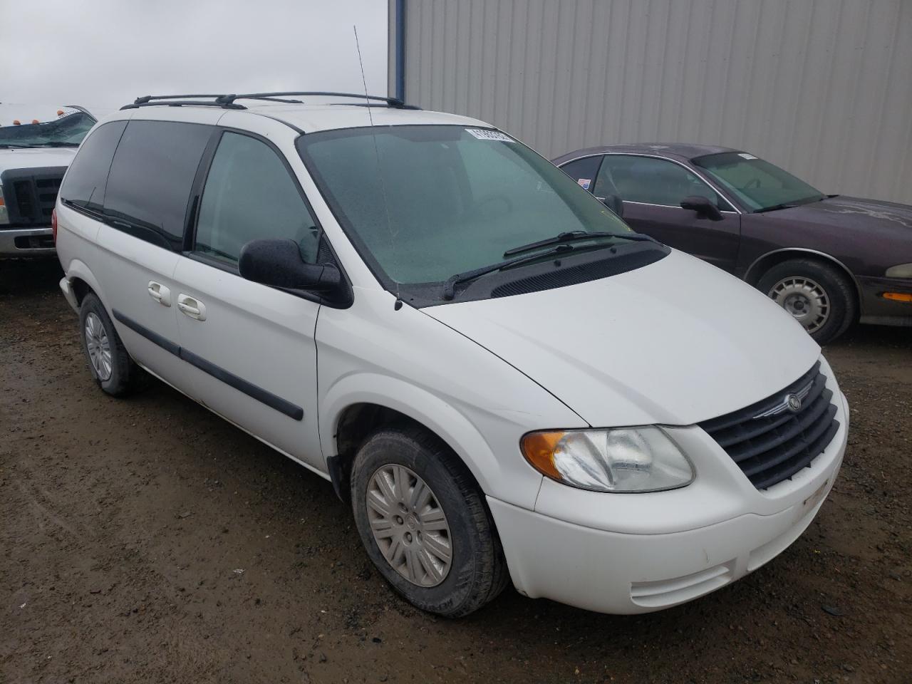 Photo 1 from auction – 2007 CHRYSLER TOWN & COU with VIN 1A4GP45R66B664478