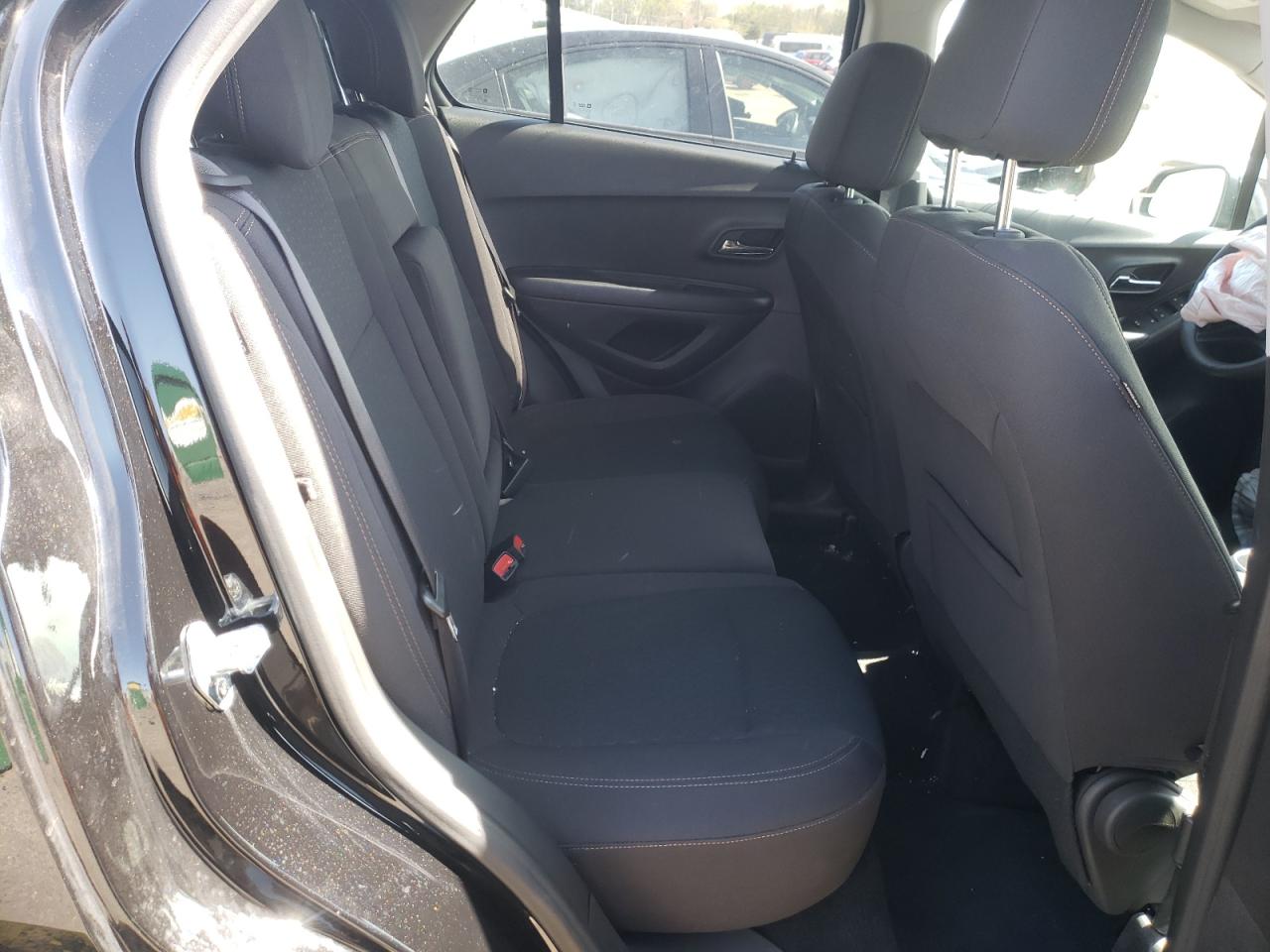 Photo 6 from auction – 2022 CHEVROLET TRAX LS with VIN KL7CJNSM3NB506650