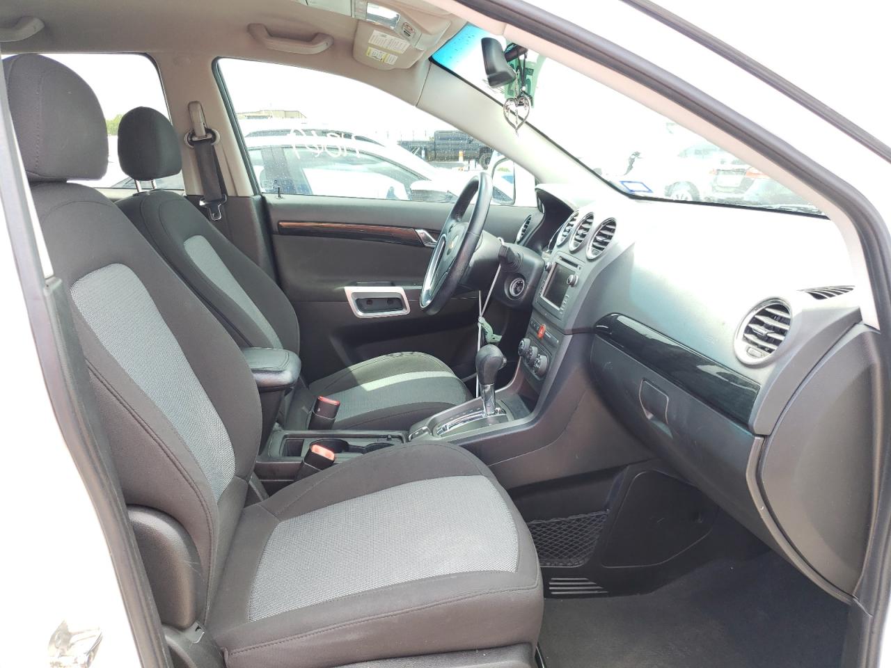 Photo 5 from auction – 2014 CHEVROLET CAPTIVA LS with VIN 3GNAL2EK8ES503834