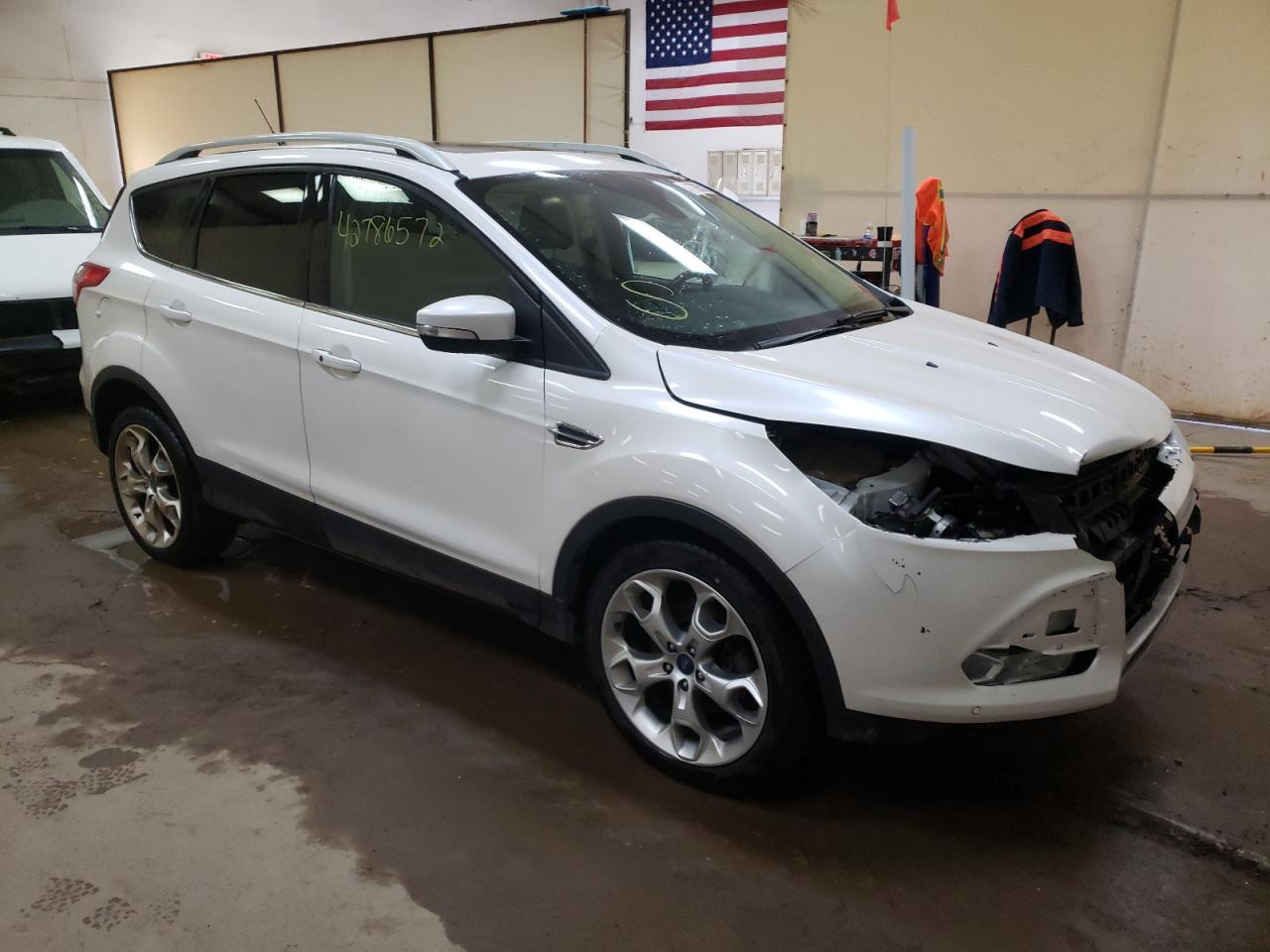 FORD ESCAPE TIT 2014 z numerem VIN 1FMCU9J98EUB13080 - Zdjęcie z aukcji