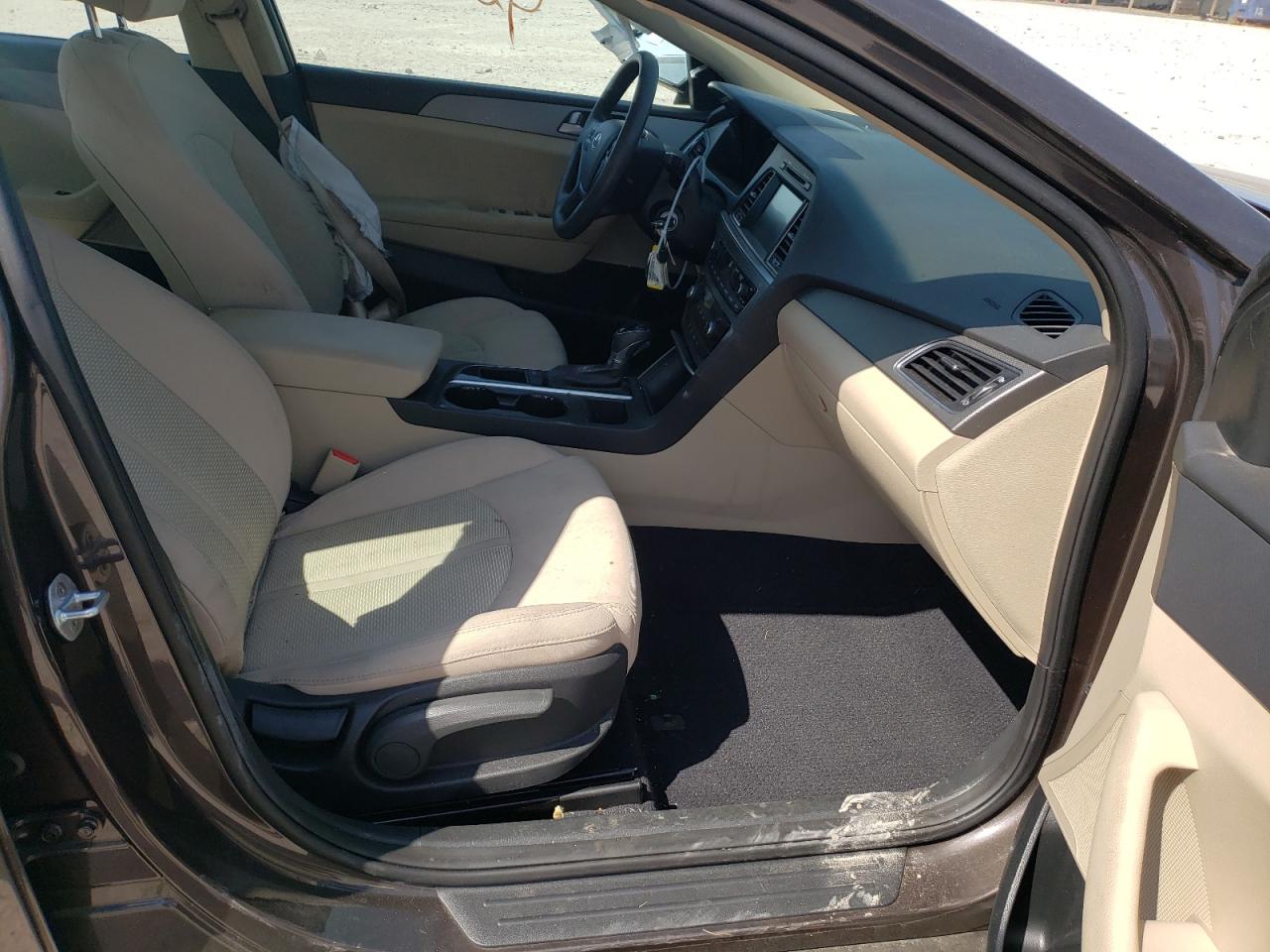 Photo 5 from auction – 2016 HYUNDAI SONATA SE with VIN 5NPE24AF7GH401875
