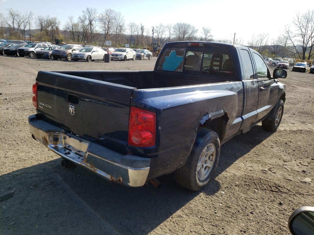 Photo 4 from auction – 2005 DODGE DAKOTA SLT with VIN 1D7HW42K65S346238