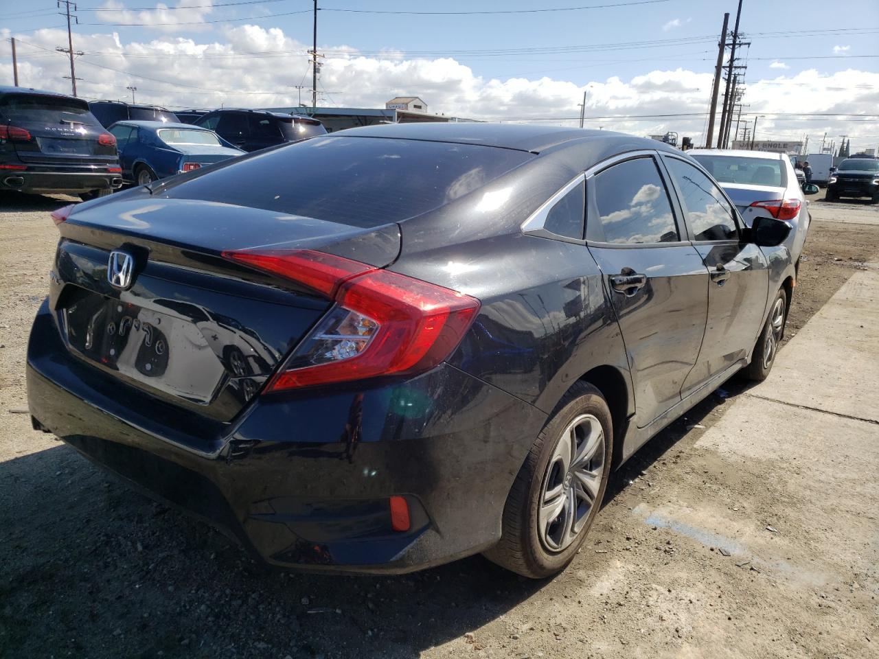 Photo 4 from auction – 2021 HONDA CIVIC LX with VIN 2HGFC2F68MH548520
