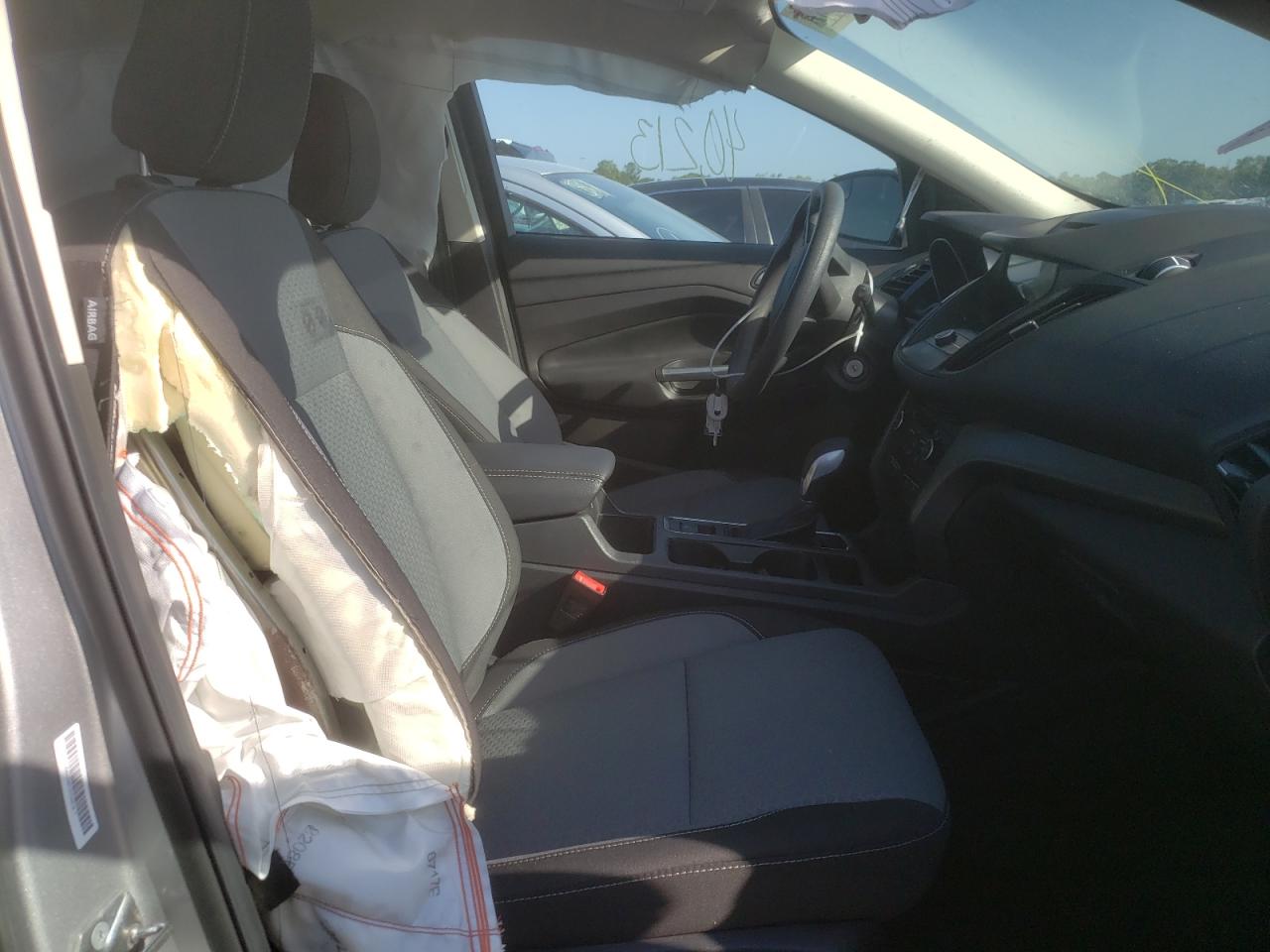 Photo 5 from auction – 2018 FORD ESCAPE SE with VIN 1FMCU0GD7JUC58516