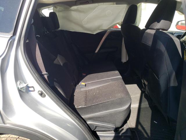 Photo 6 from auction – 2018 TOYOTA RAV4 LE with VIN JTMBFREV9JJ205201