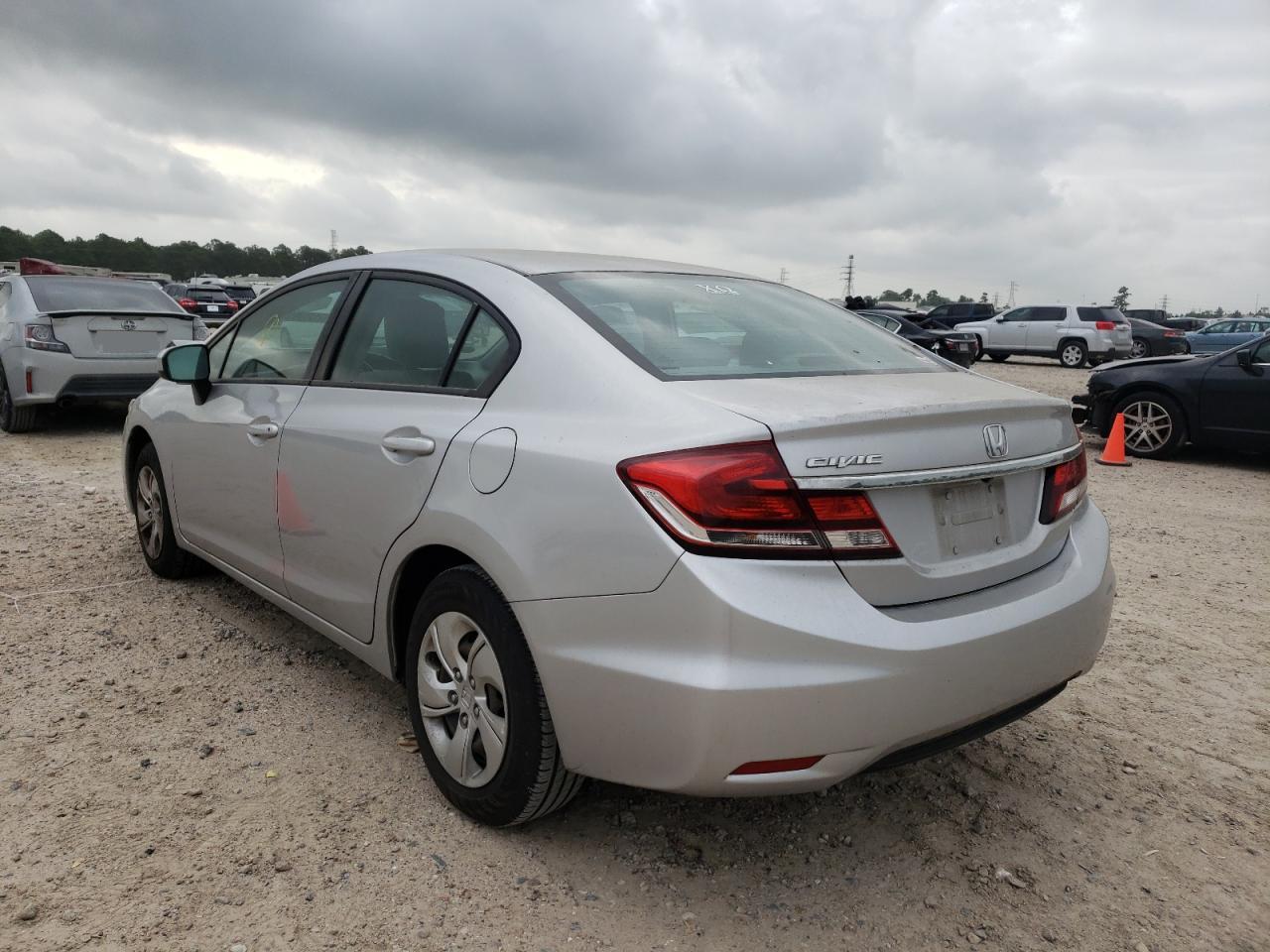 Photo 3 from auction – 2014 HONDA CIVIC LX with VIN 19XFB2F50EE075413