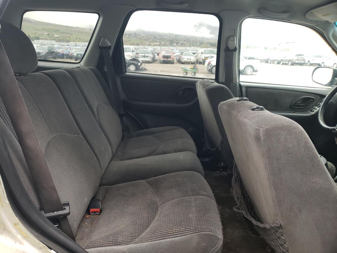 Photo 6 from auction – 2004 MAZDA TRIBUTE LX with VIN 4F2YZ94114KM33904