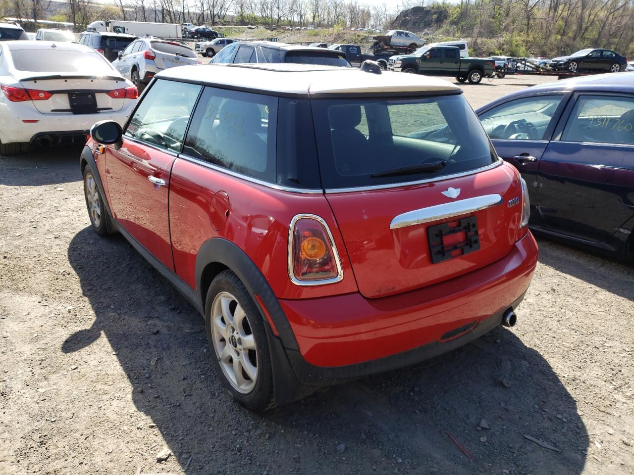 Photo 3 from auction – 2007 MINI COOPER with VIN WMWMF33547TT56109