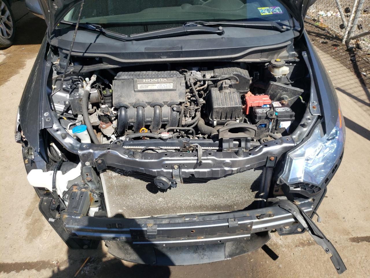 Photo 7 from auction – 2013 HONDA INSIGHT LX with VIN JHMZE2H52DS004547