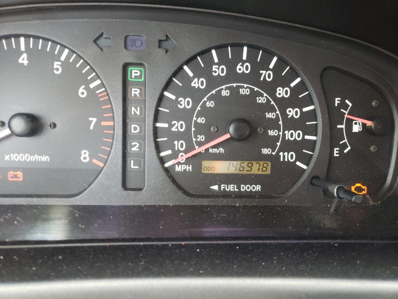 Photo 8 from auction – 2000 TOYOTA SIENNA LE with VIN 4T3ZF13C0YU188690
