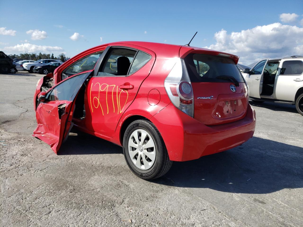 Photo 3 from auction – 2013 TOYOTA PRIUS C with VIN JTDKDTB30D1535657