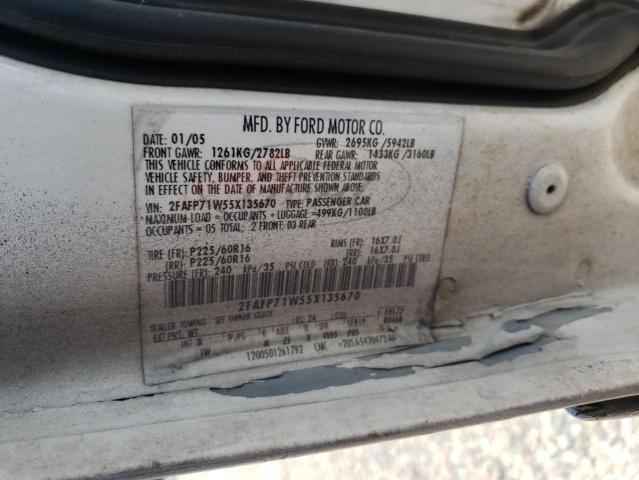 FORD CROWN VICT 2005 with VIN 2FAFP71W55X135670 - Photo from auction