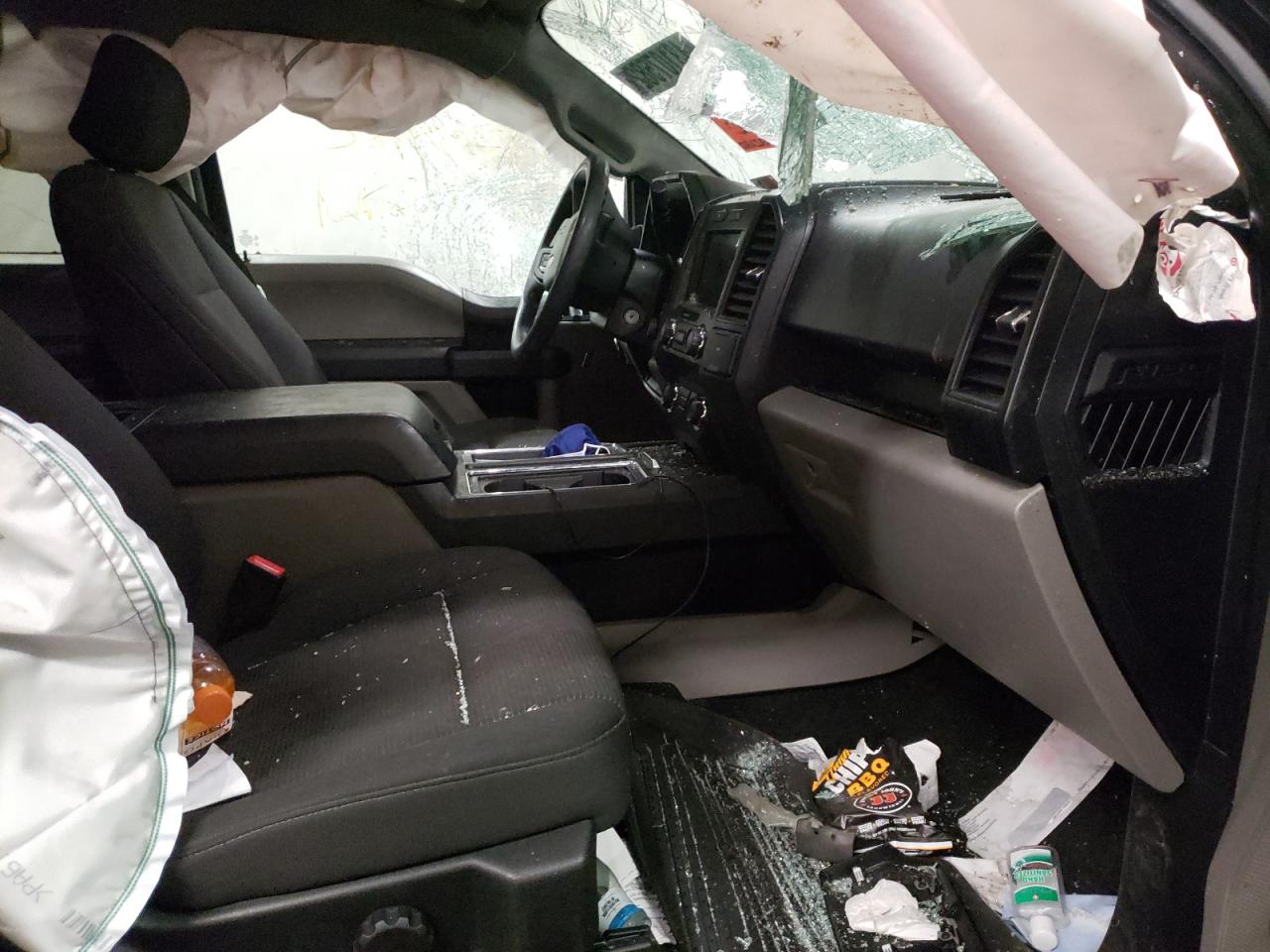 Photo 5 from auction – 2019 FORD F150 SUPER with VIN 1FTEW1EP4KFA09221