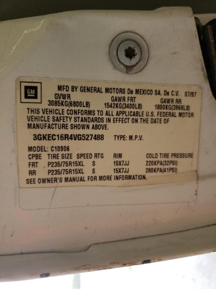 Photo 10 from auction – 1997 GMC SUBURBAN C with VIN 3GKEC16R4VG527488