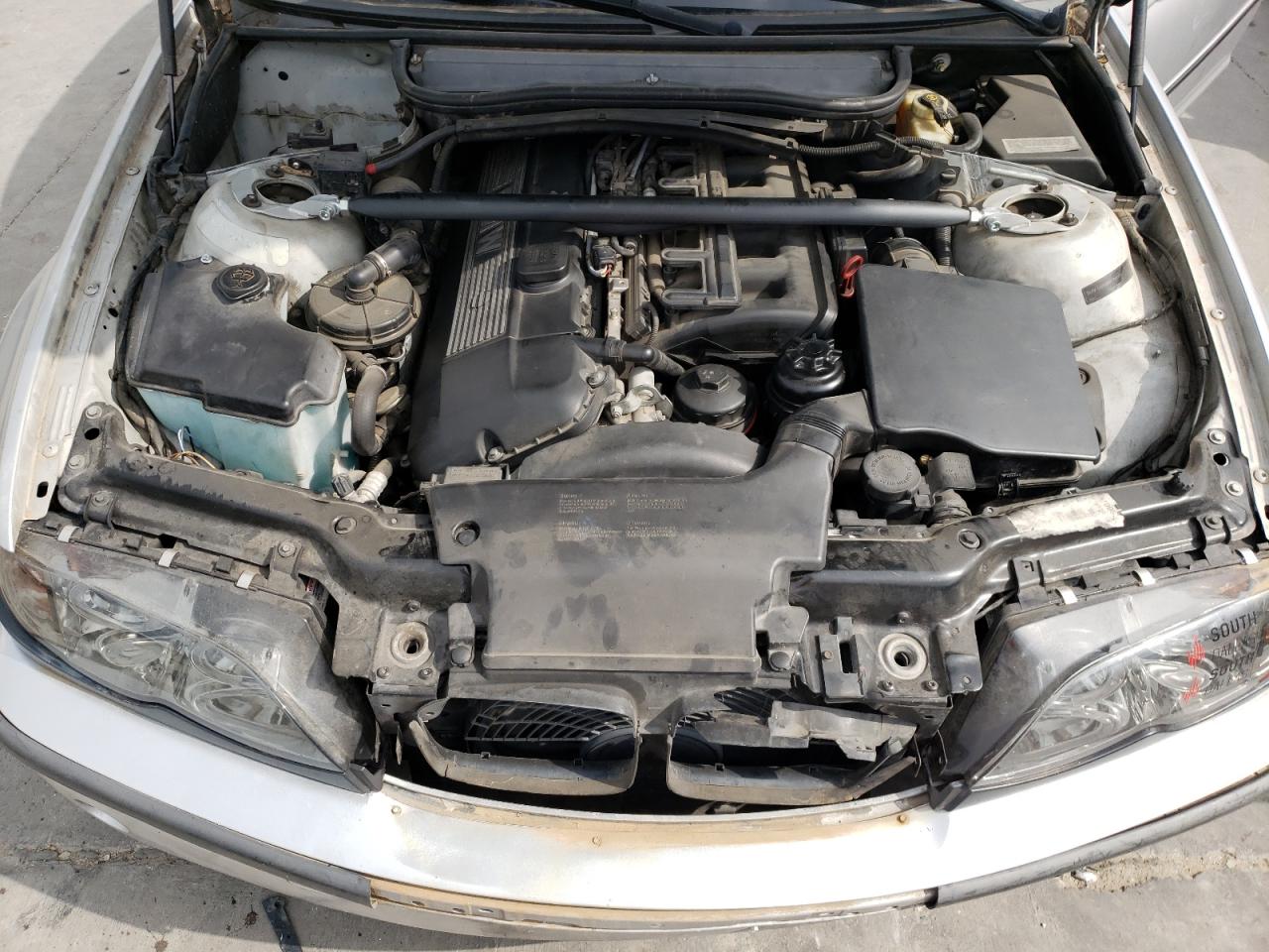 Photo 7 from auction – 2004 BMW 325 I with VIN WBAET37454NJ96160