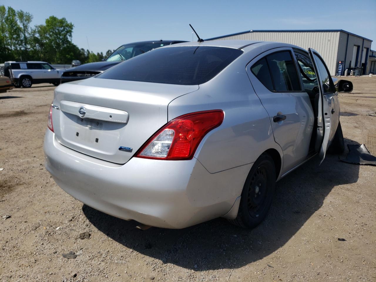 Photo 4 from auction – 2014 NISSAN VERSA S with VIN 3N1CN7AP0EL851697