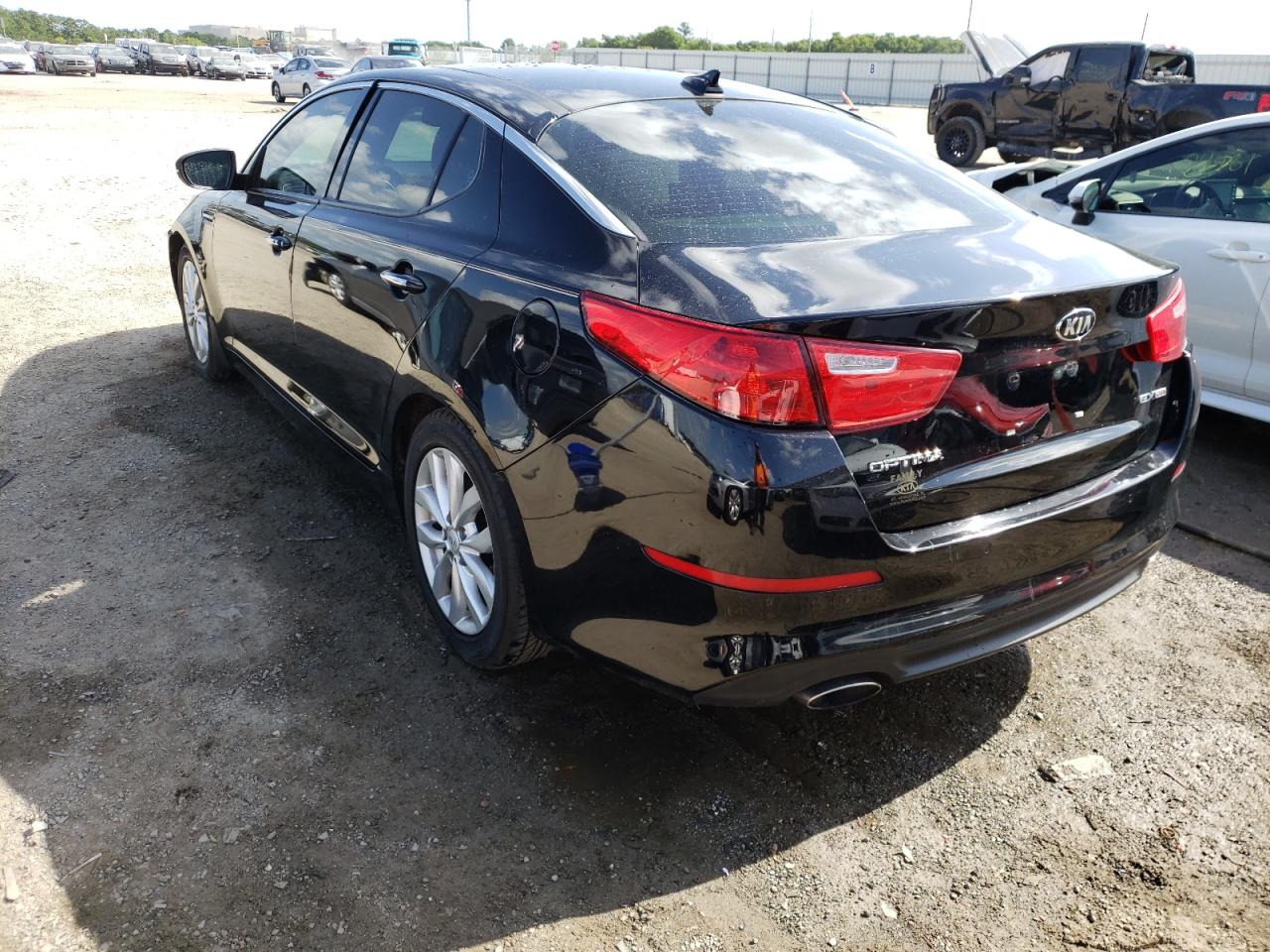 Photo 3 from auction – 2015 KIA OPTIMA EX with VIN 5XXGN4A74FG420189