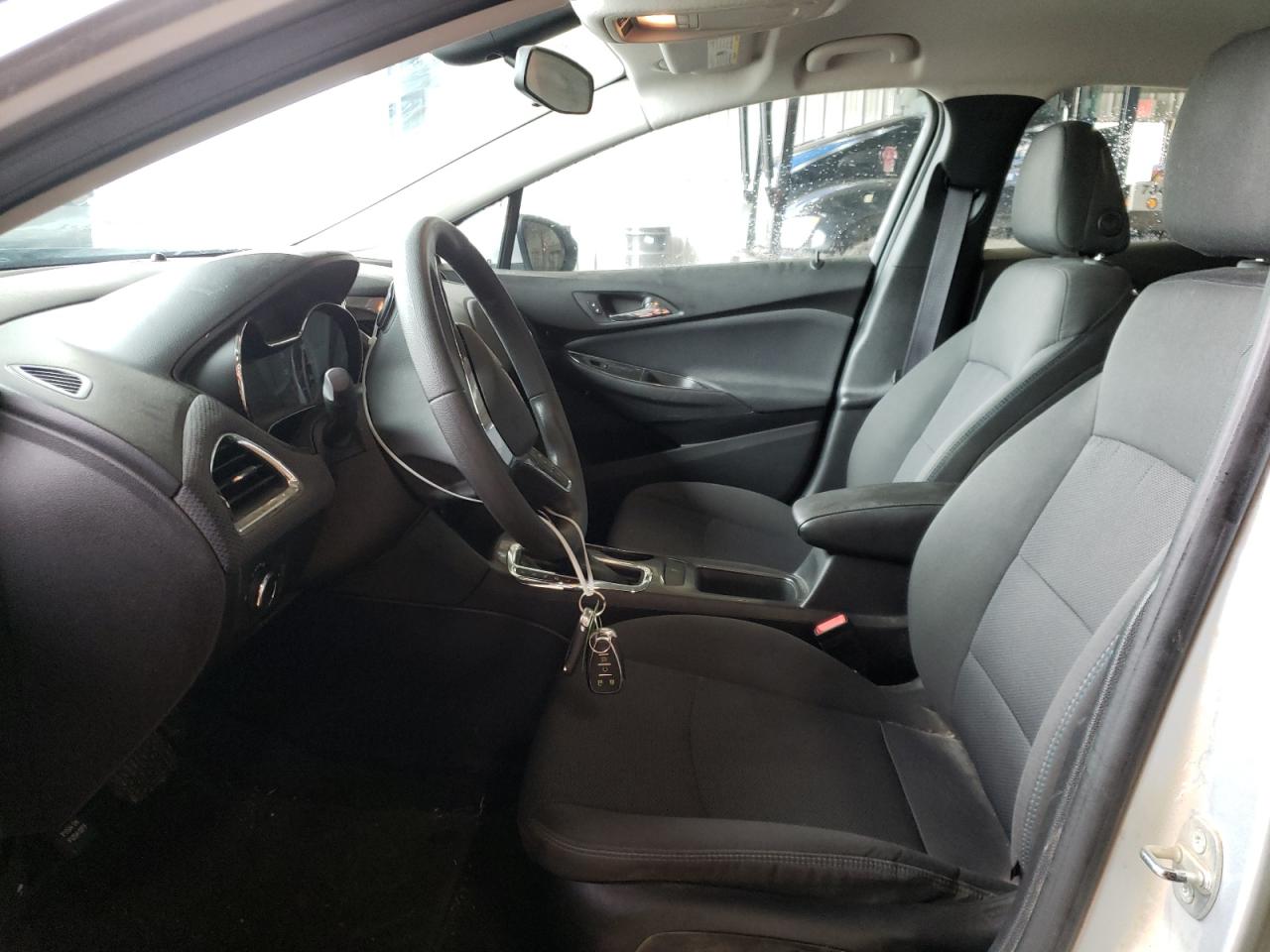 Photo 5 from auction – 2016 CHEVROLET CRUZE LT with VIN 1G1BE5SM5G7316804